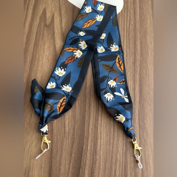 Floral Blue sunglasses chain Q5 - Picture 2 of 5